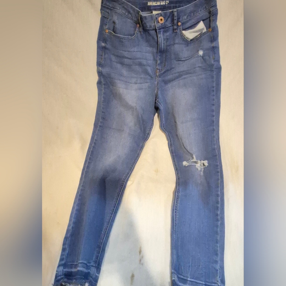 American Rag Blue Ankle Cropped Distressed Jeans Size 11 Junior's